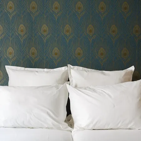 Aparthotel Stylish In The Heart Of 4*
