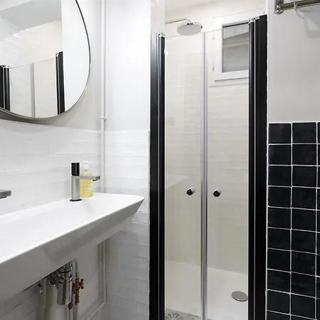 Stylish In The Heart Of Aparthotel 4*