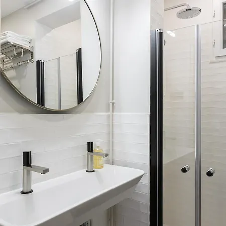 Stylish In The Heart Of 4* Parigi