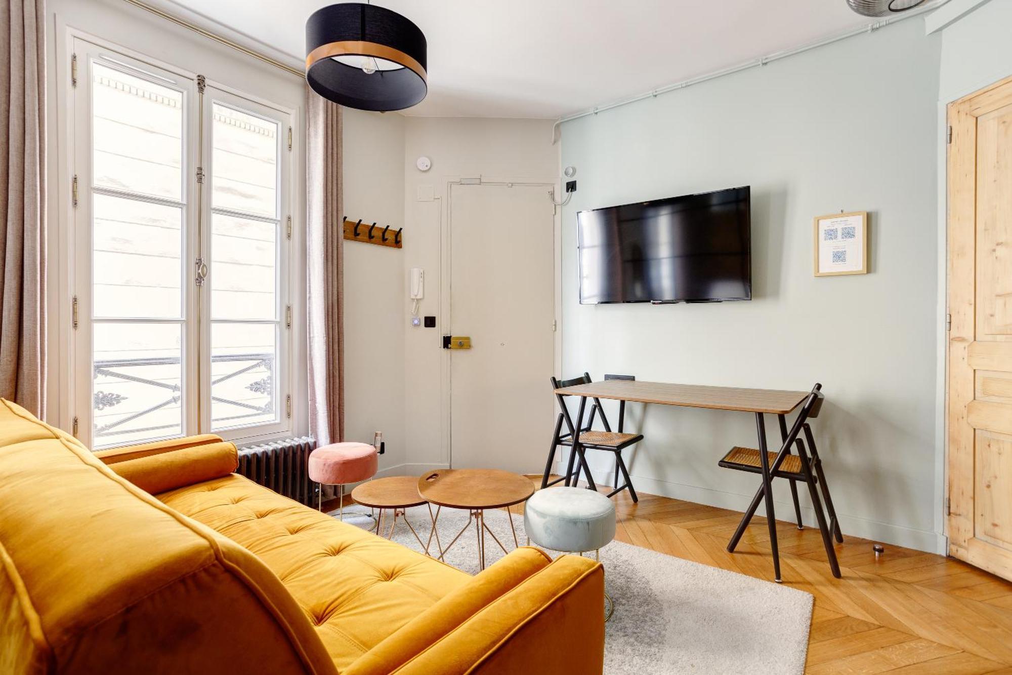 Aparthotel Stylish In The Heart Of Paris