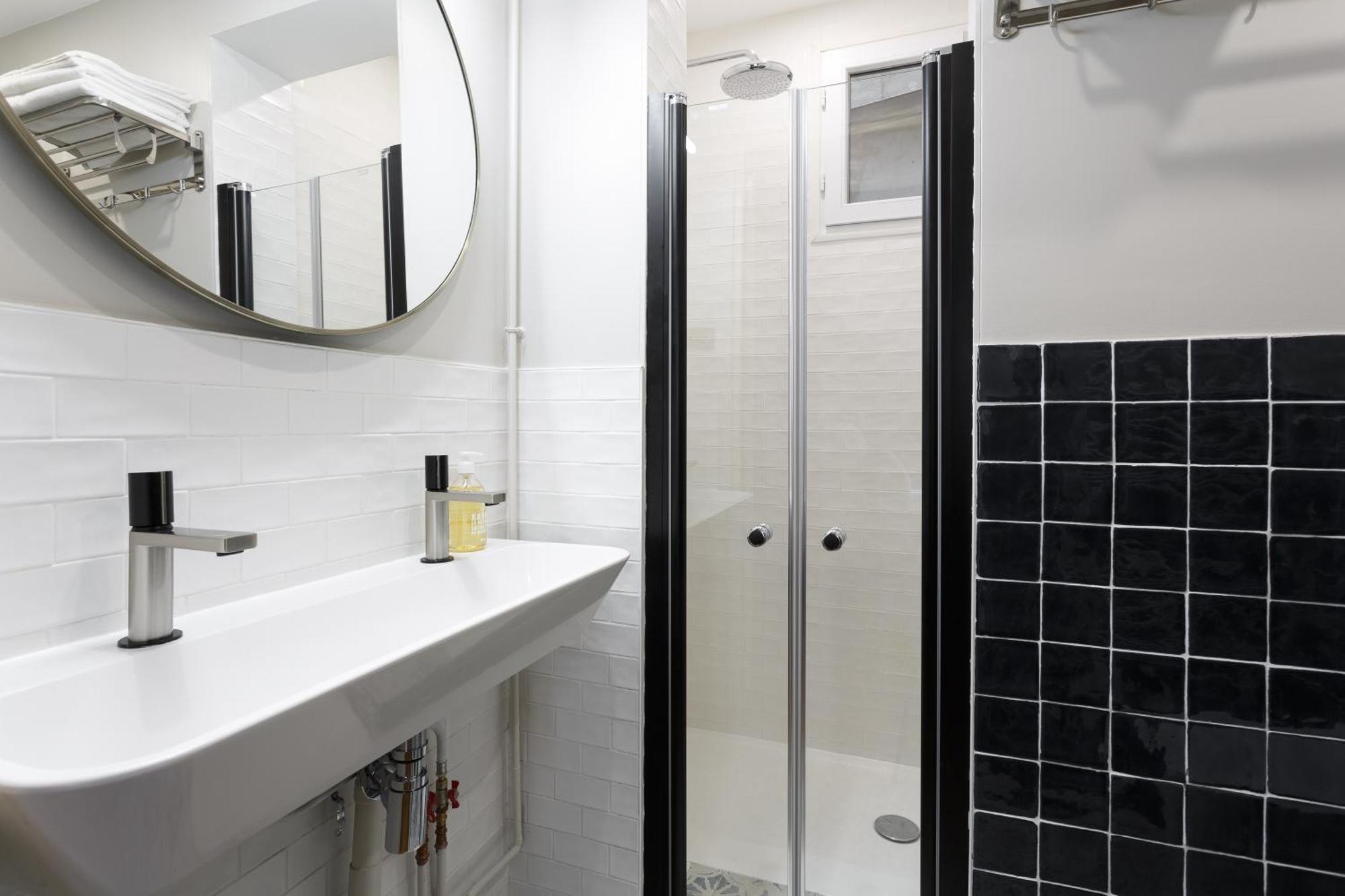 Stylish In The Heart Of Aparthotel 4*