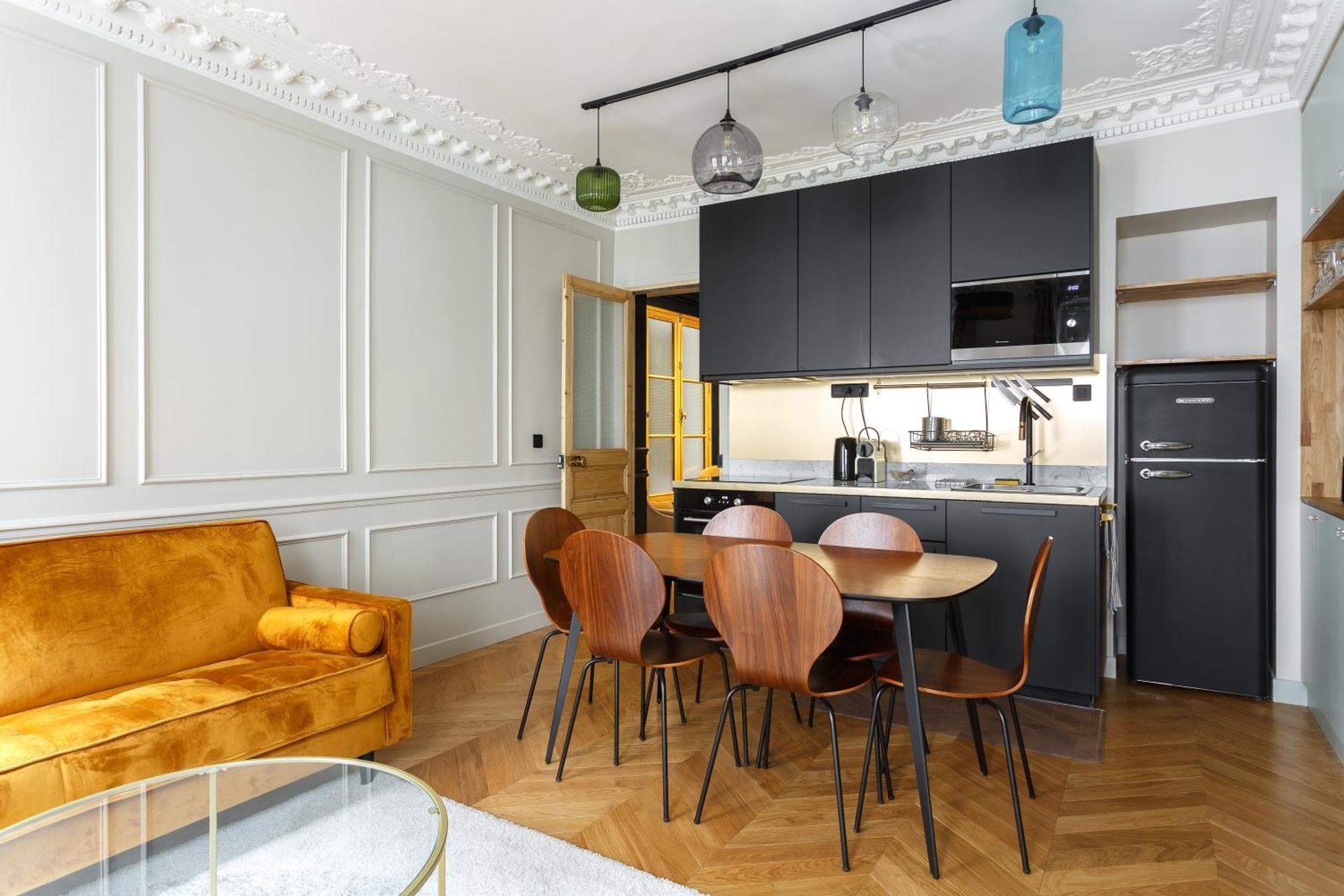 Aparthotel Stylish In The Heart Of 4*